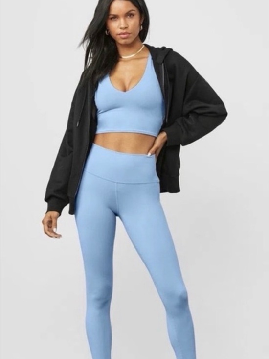 ALO Yoga Pants - ALO Yoga Airlift High-Waist Leggings in Marina Blue